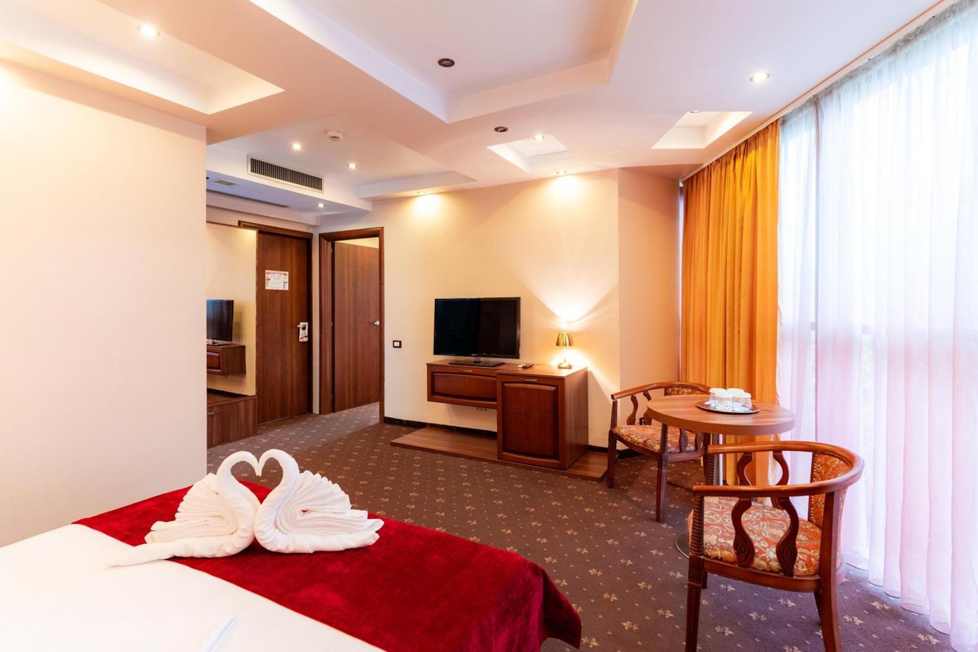 Hotel Luxor Medgidia Eksteriør bilde