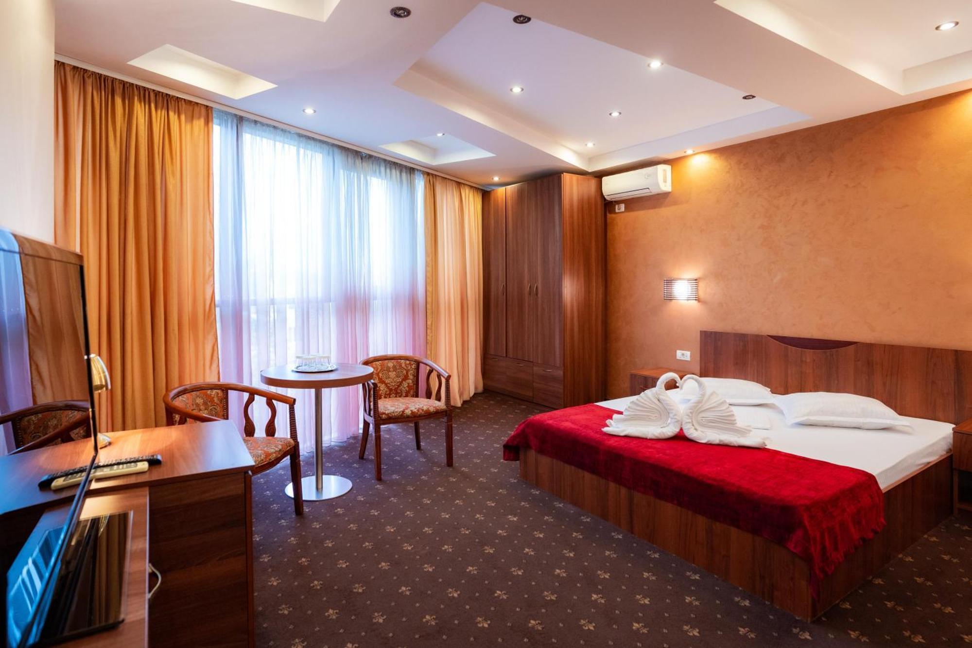 Hotel Luxor Medgidia Eksteriør bilde