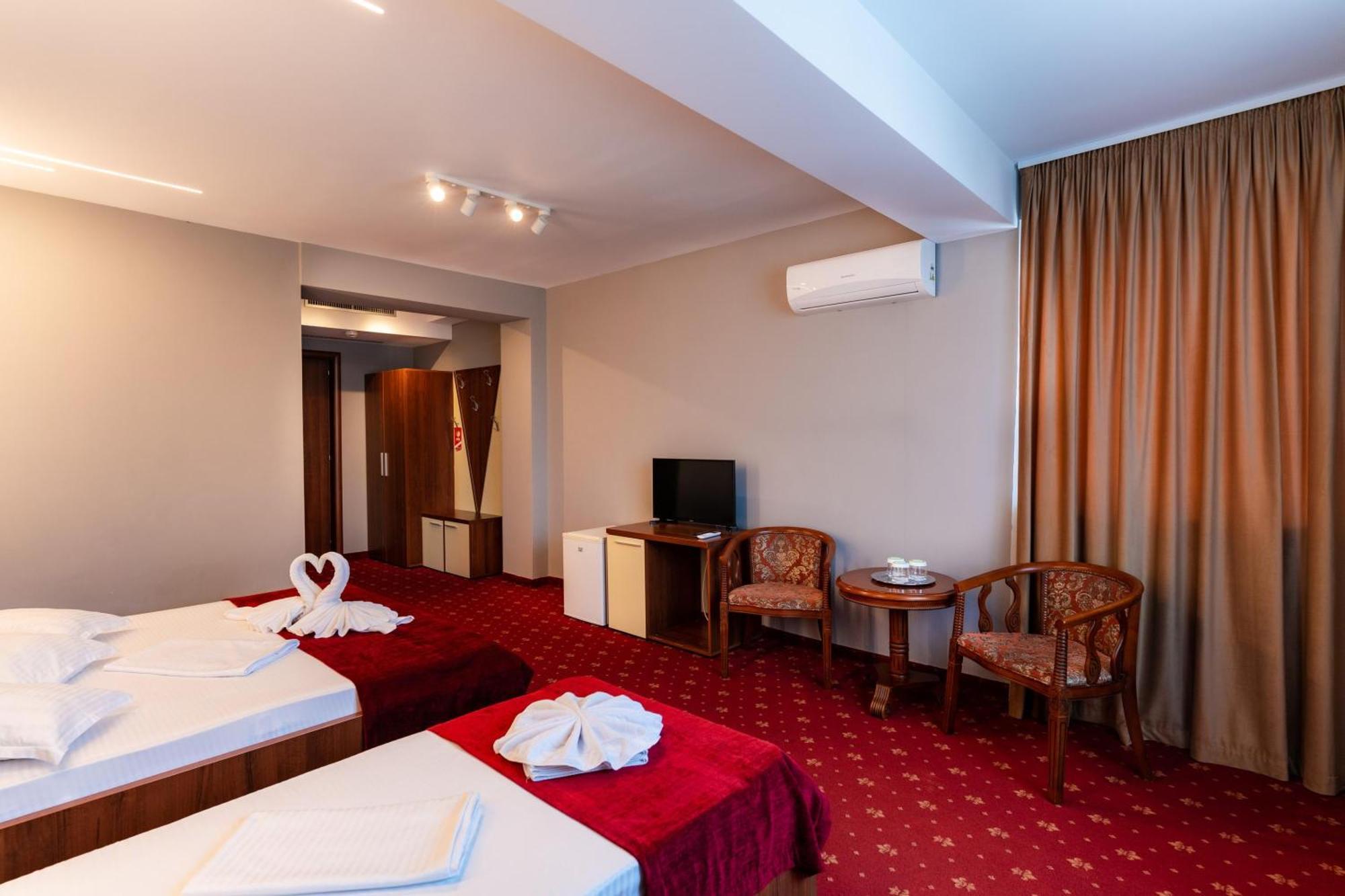 Hotel Luxor Medgidia Eksteriør bilde